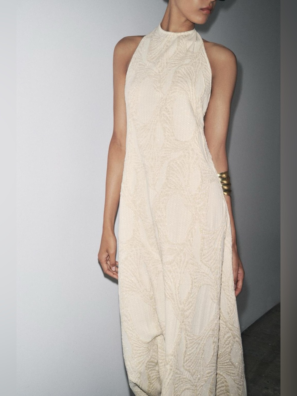 ZARA Jacquard textured cream/gold soft halter dress. M NWT